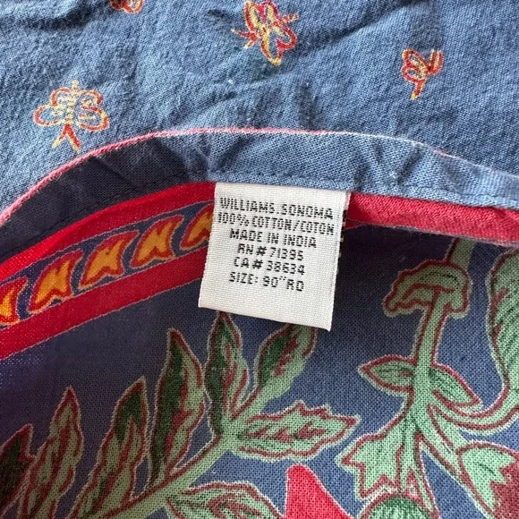 Williams Sonoma Blue Floral French Style Vintage Tablecloth - Picture 6 of 7